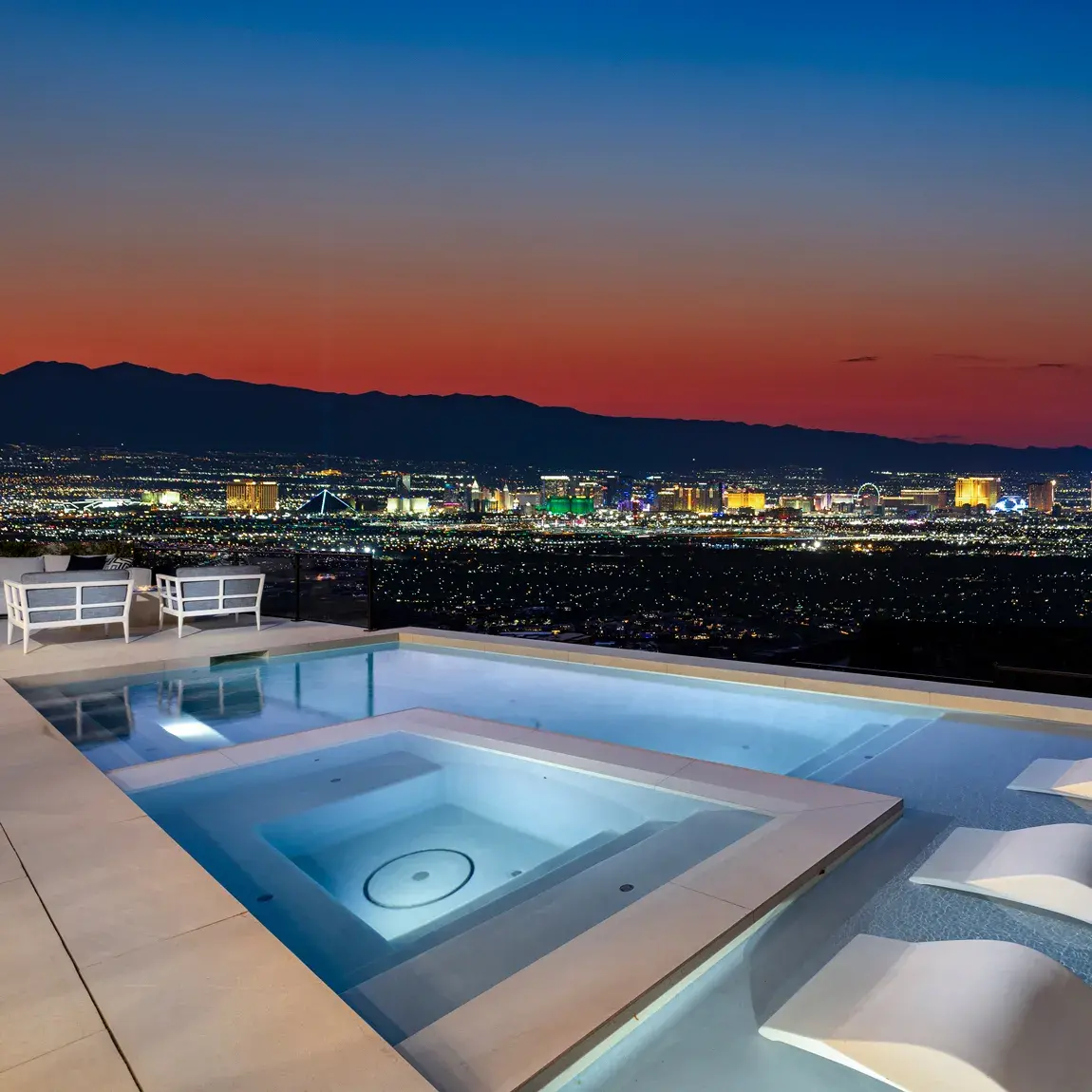 Residence 1 - Pool View