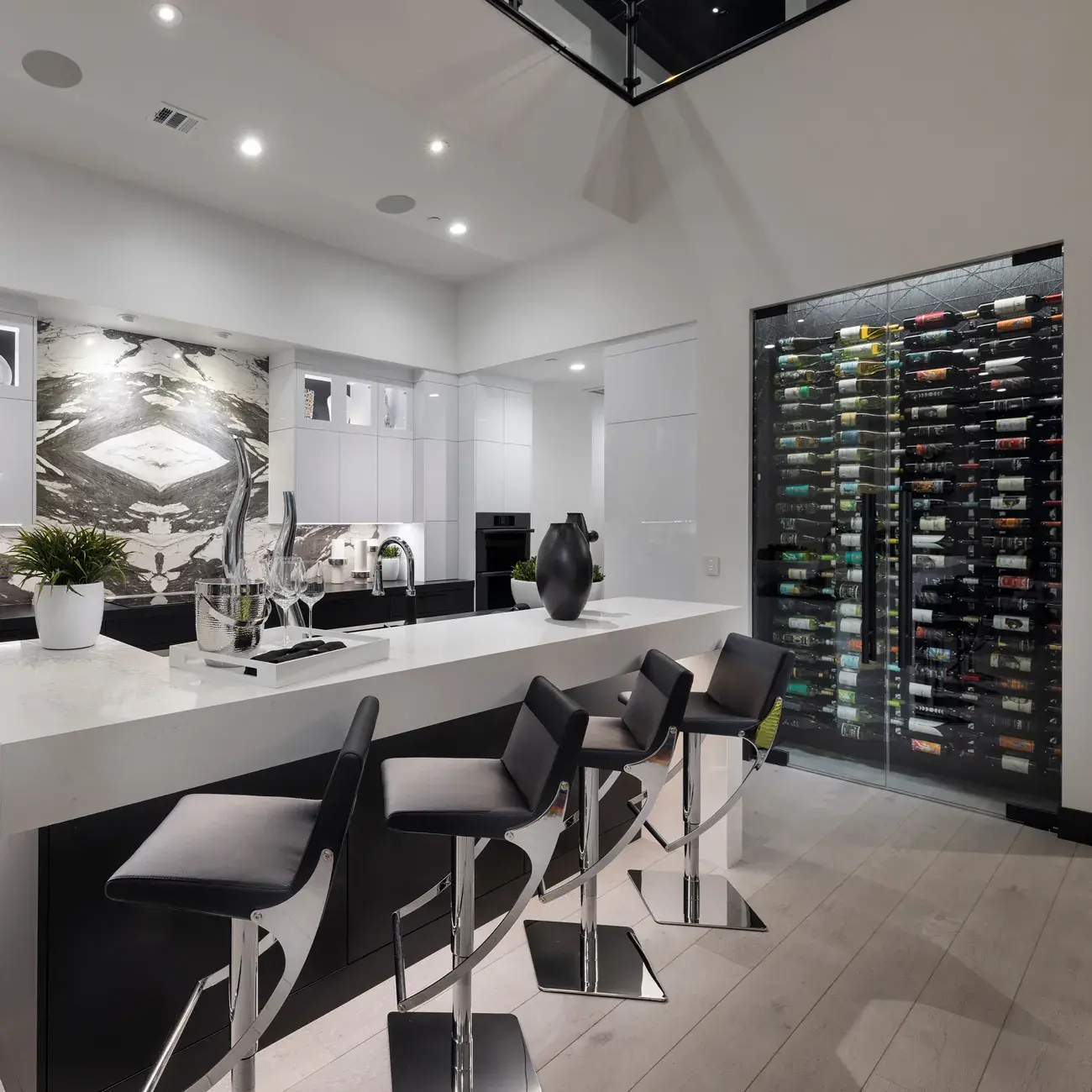 SkyVu Residence 5 - Kitchen and Wine Wall